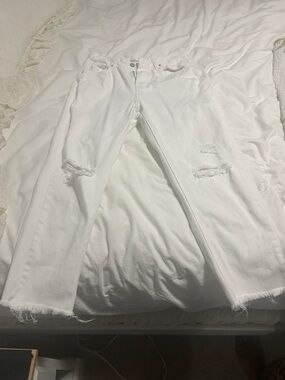 White Distressed Women’s Jeans